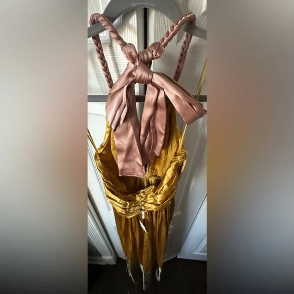 🎸ANTHROPOLOGIE🎸🔥NWT🔥Silk Colorblocked Maxi Dress in Gold— Size 4